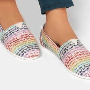 NWT Bob's Plush Inspire Me Multi-color sz 5 womens